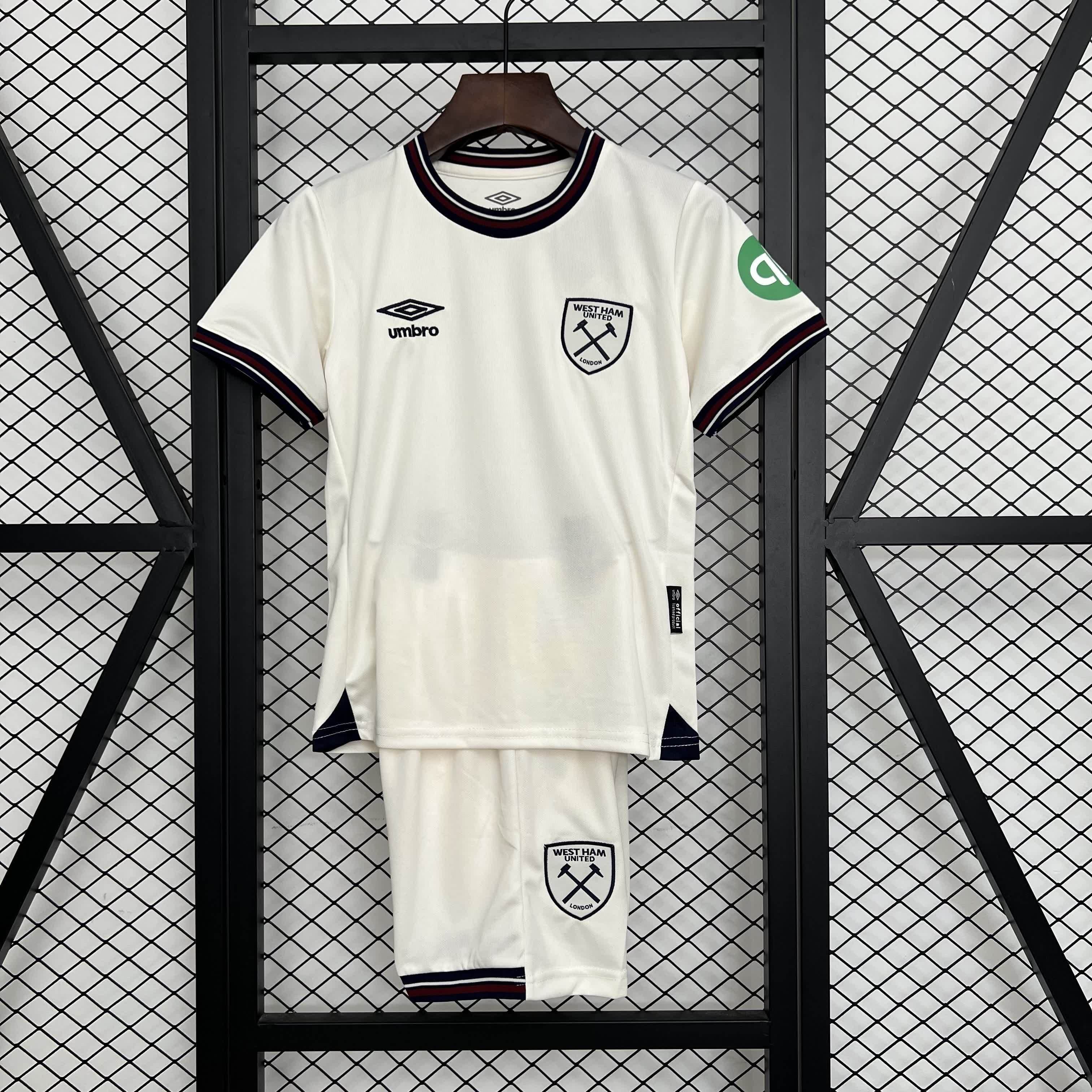 Conjunto West Ham 25/26 - Branca