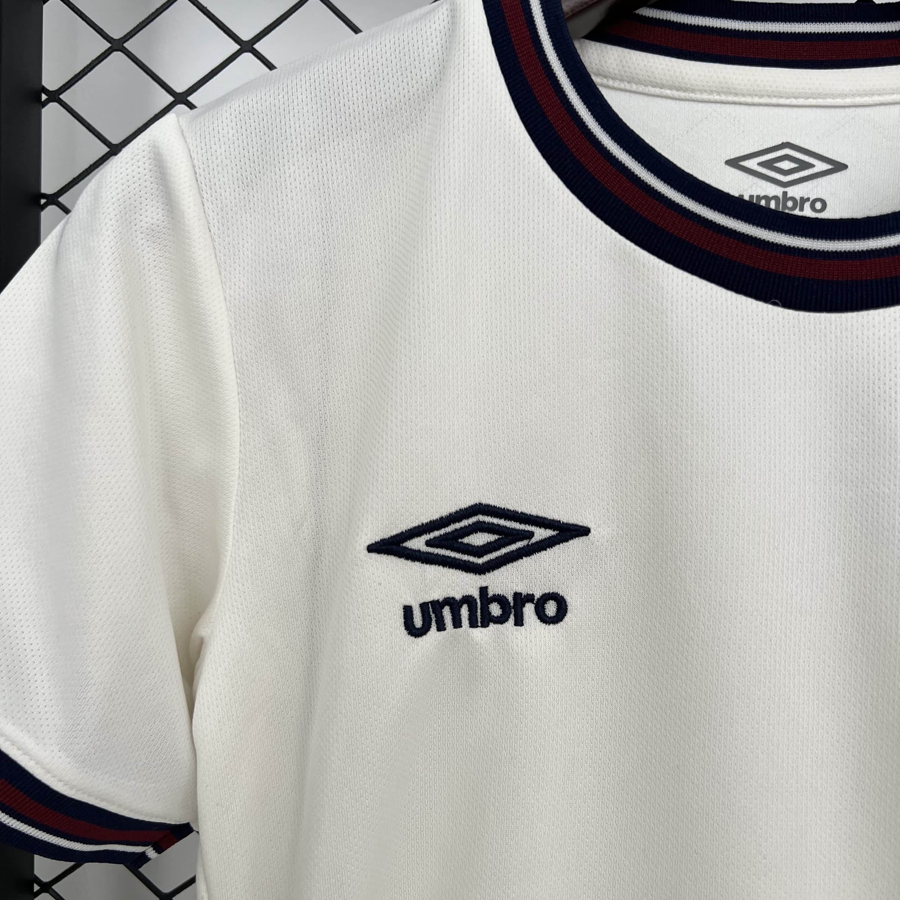 Conjunto West Ham 25/26 - Branca