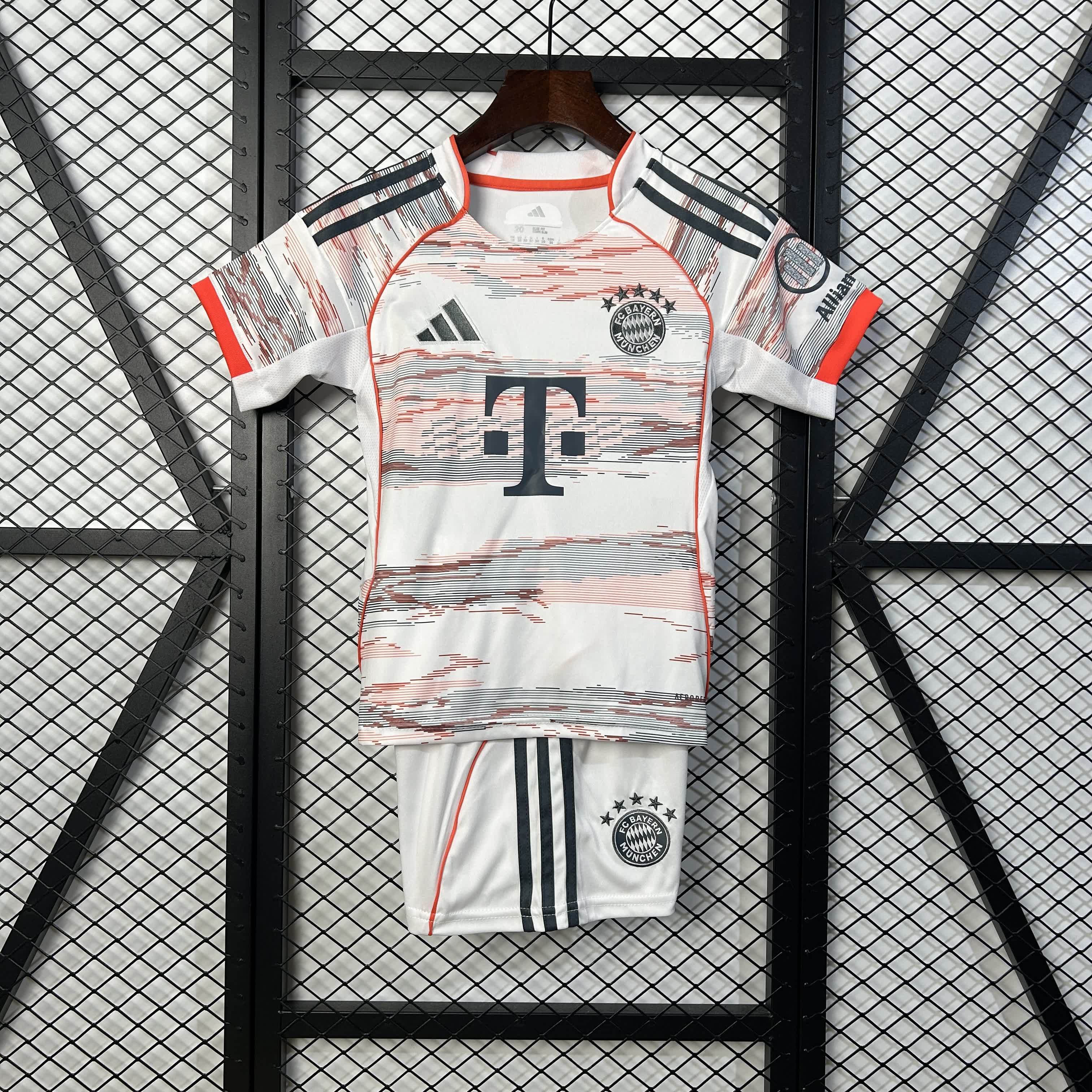 Conjunto Bayer de munique Away 25/26