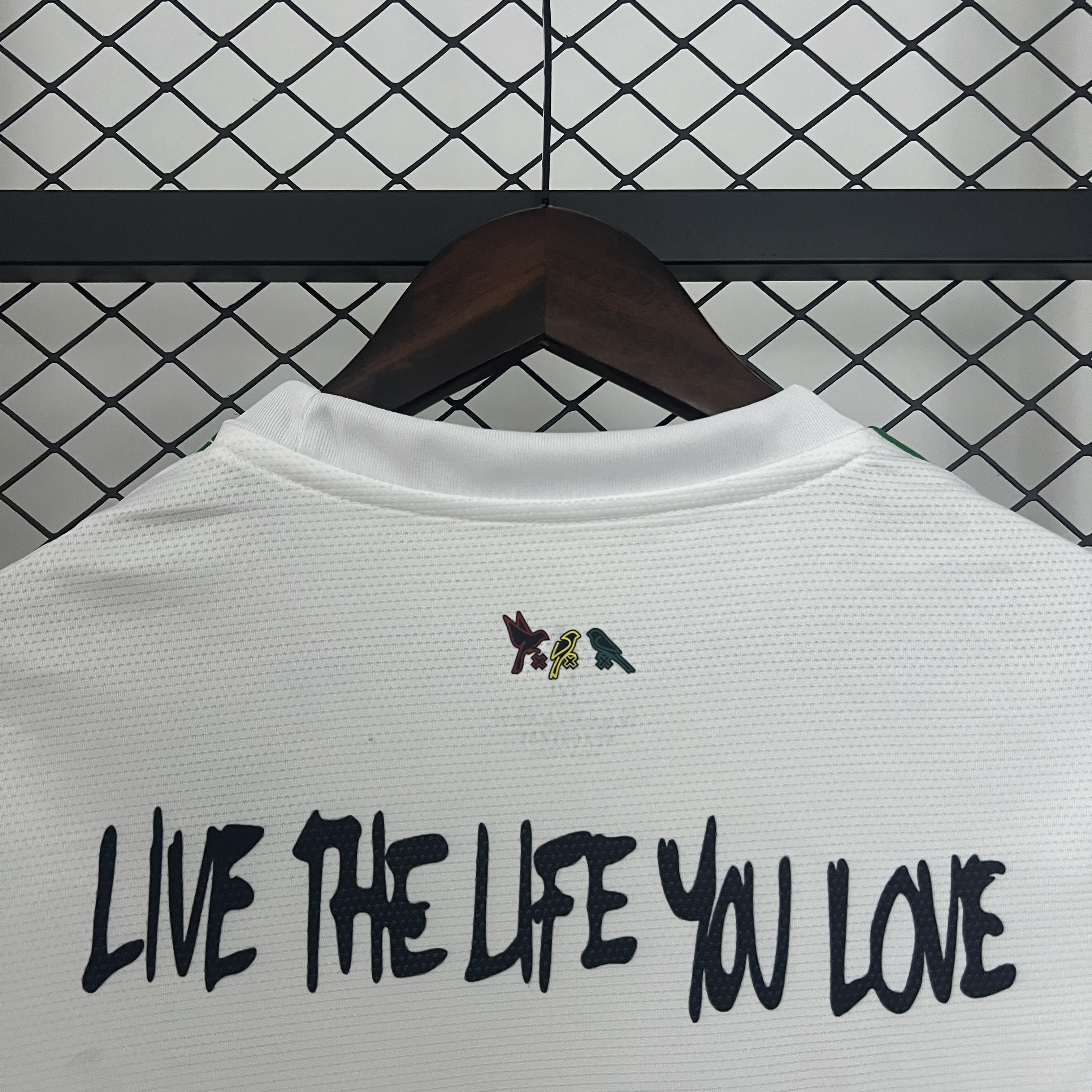 Camisa Ajax Edição Especial 25/26 - Branca Bob Marley