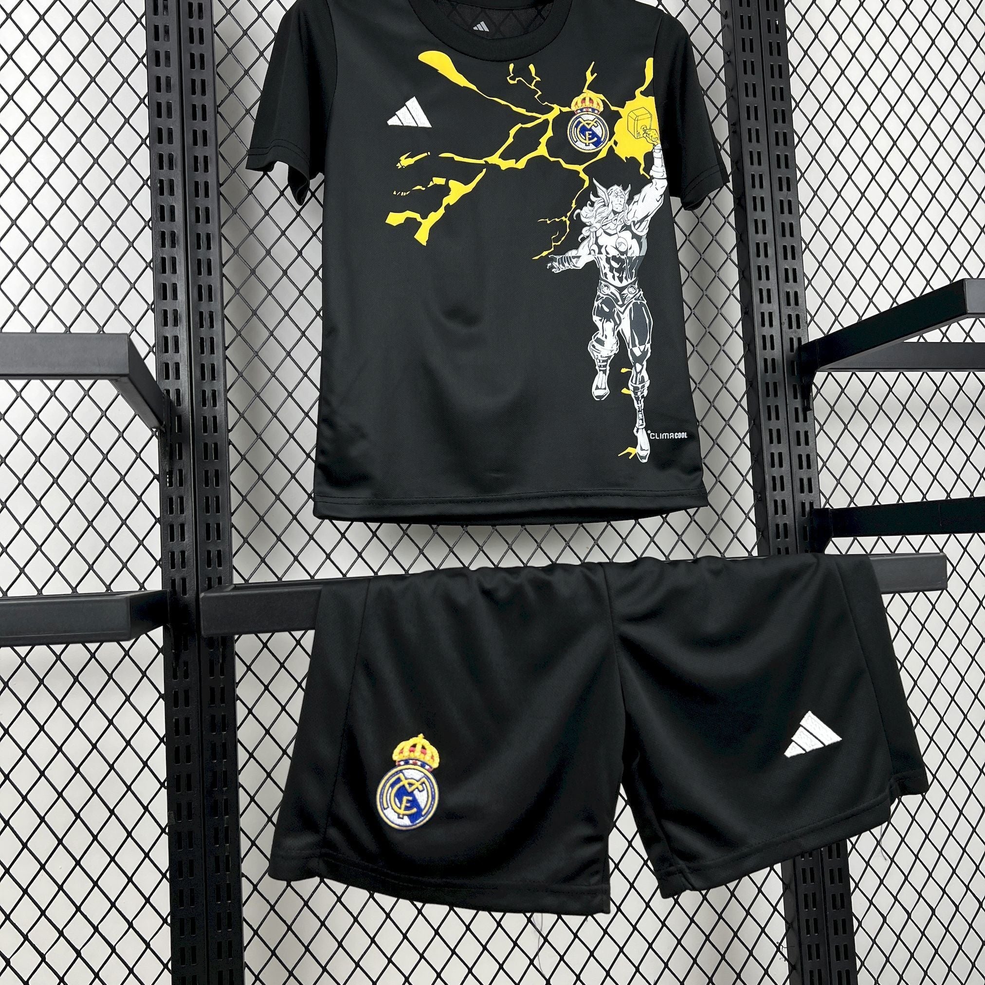 Conjunto Infantil Real Madrid 26/27 - Preto