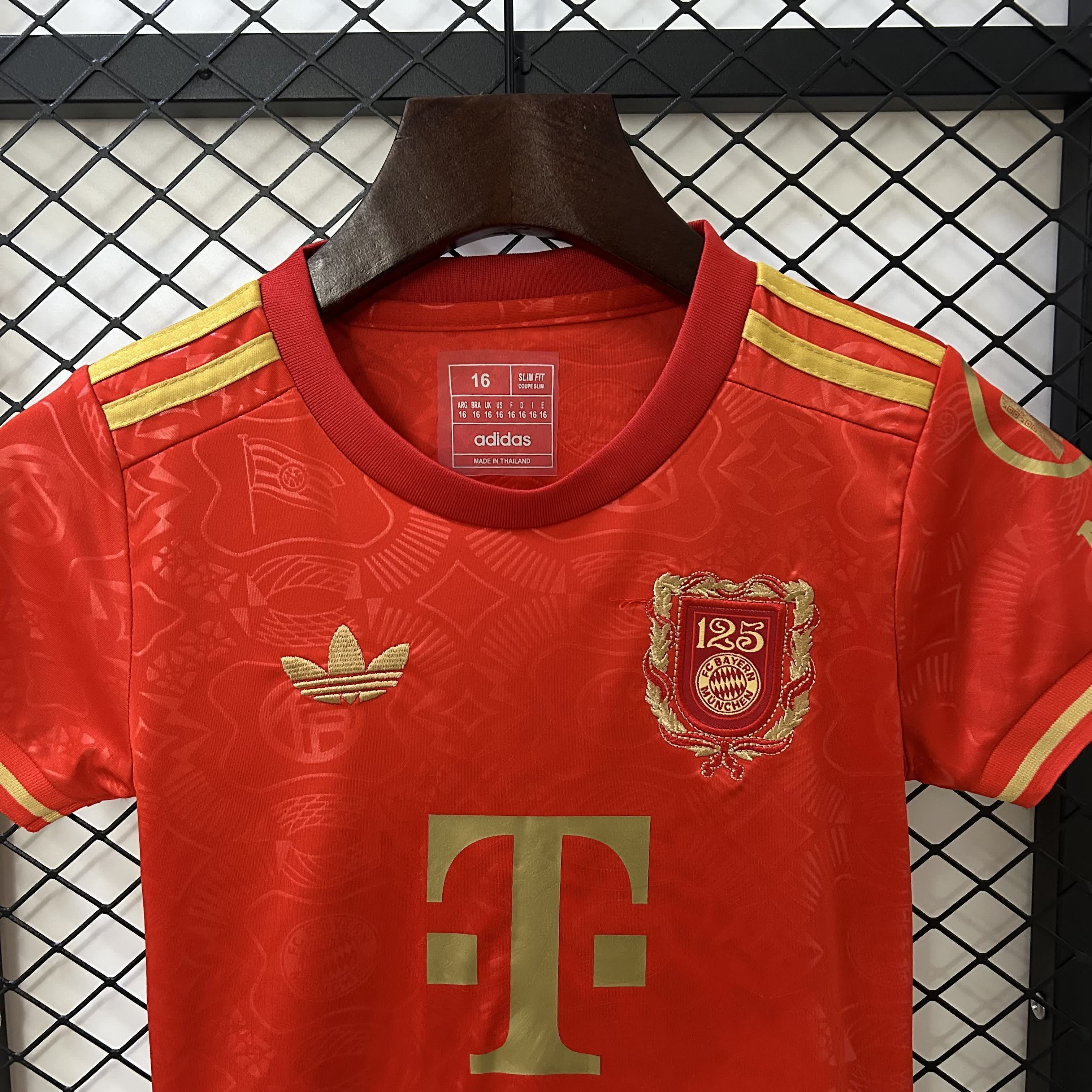 Conjunto Bayer 125 anos 25/26