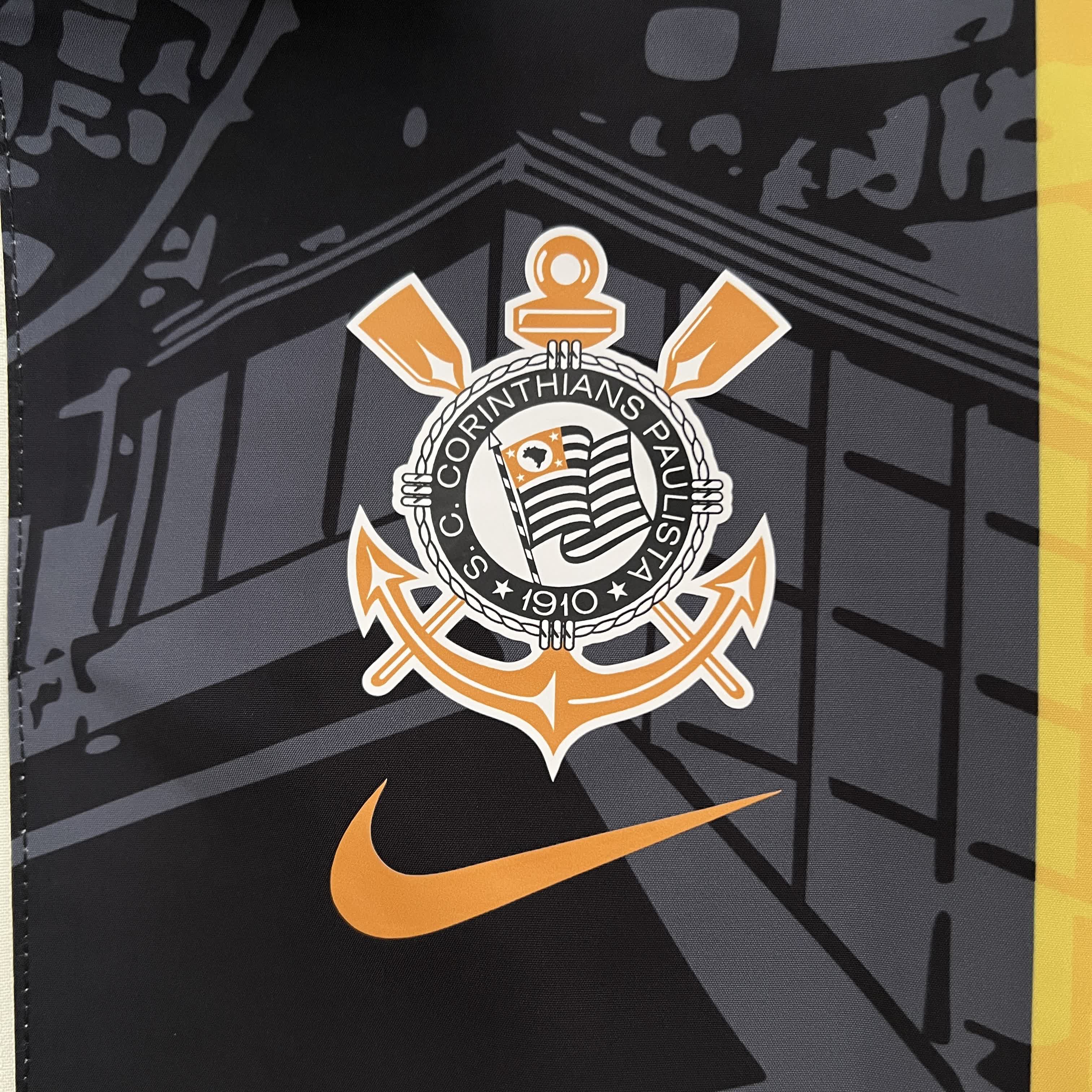 Jaqueta Corinthians Reversível 24/25 - Bege e Amarelo