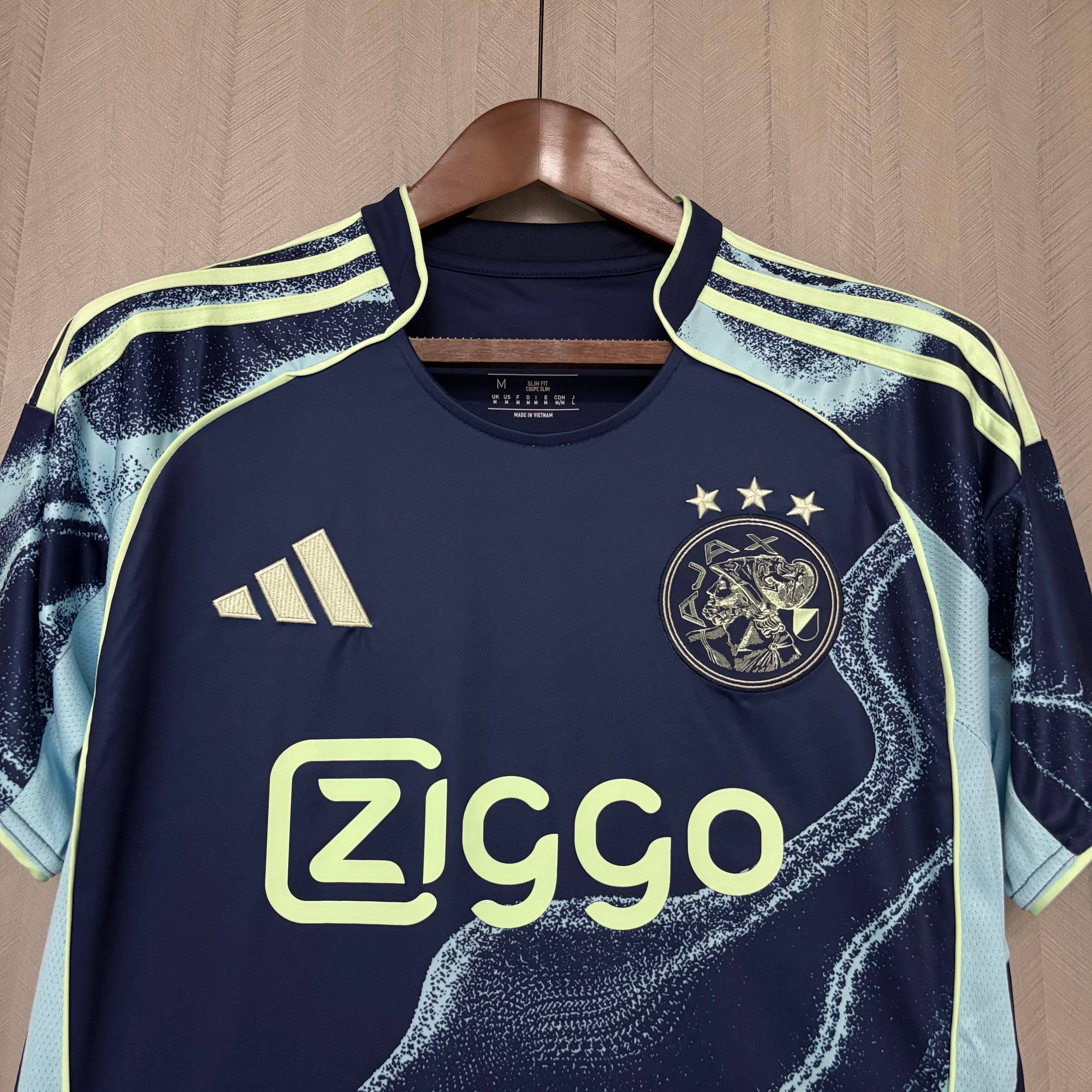 Camisa Ajax Away 25/26 - Azul e verde