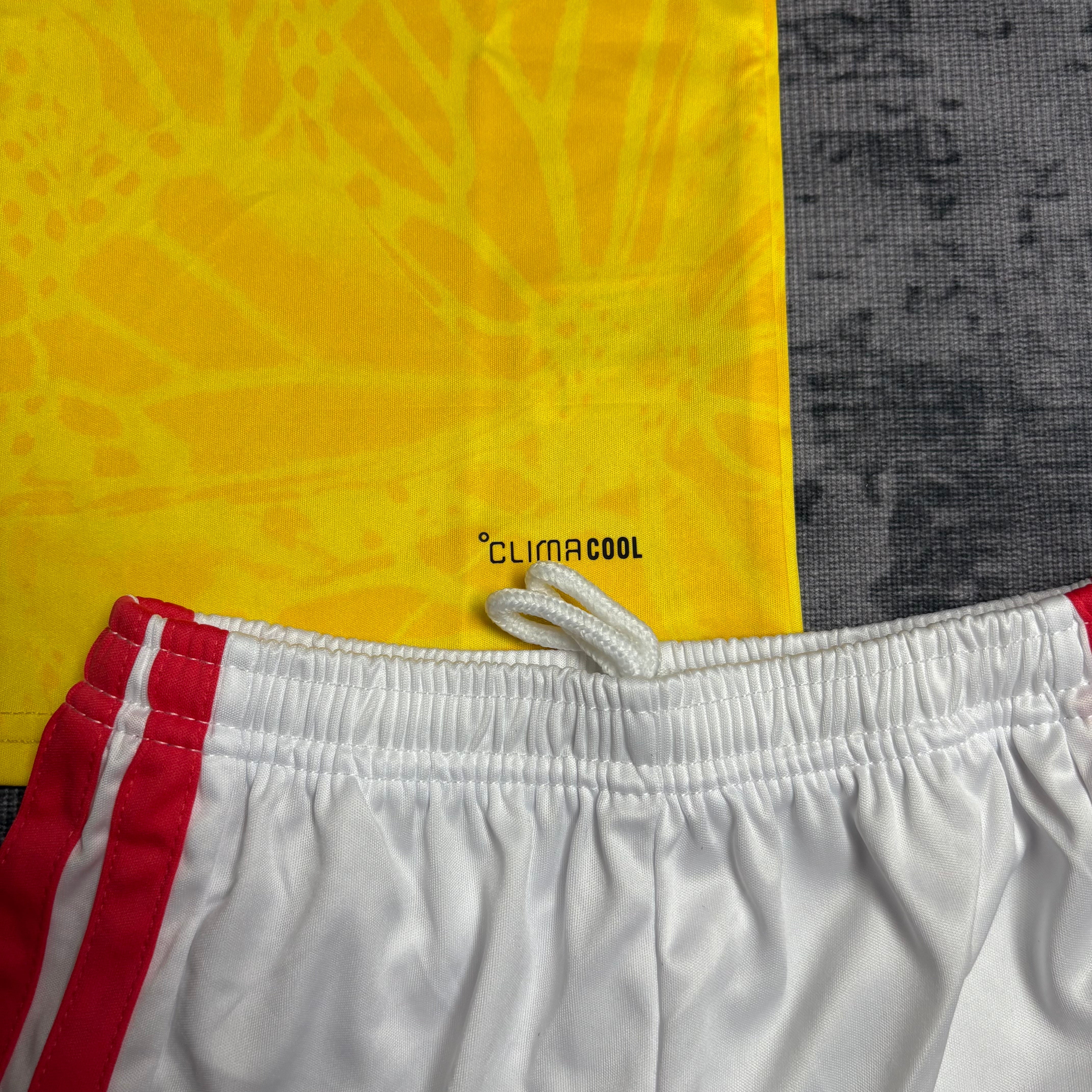 Conjunto Infantil Colômbia 26/27 - Amarelo